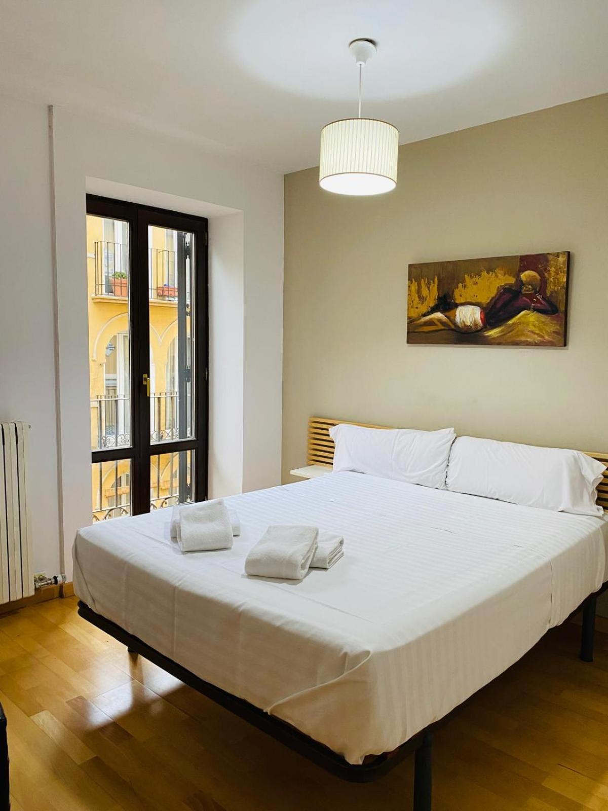 Apartamentos Zaragoza Coso Esterno foto